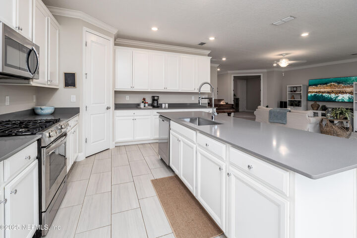 Property Photo:  157 Renwick Parkway  FL 32095 