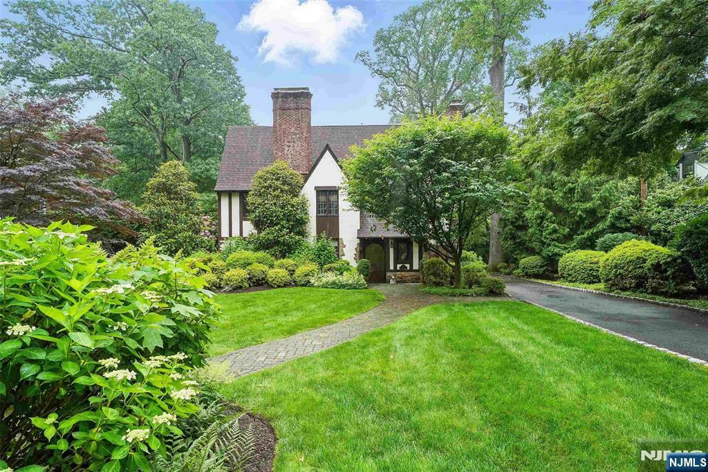 Property Photo: 15 Wayside Place NJ 07042