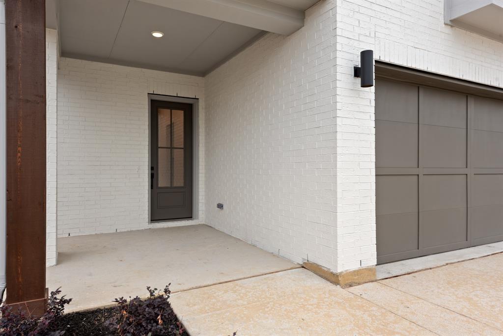 Property Photo: 1437 Imperial Avenue TX 75036