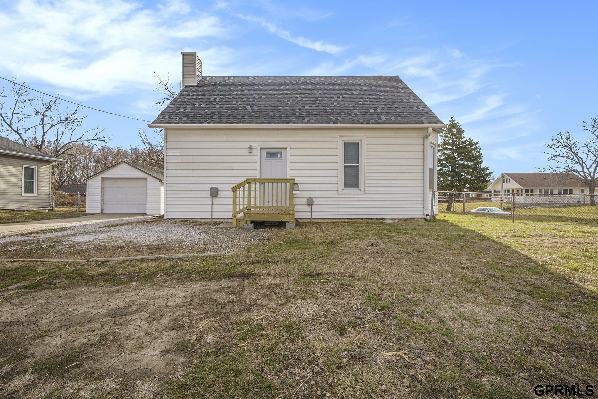 Property Photo: 1862 Park Street NE 68008