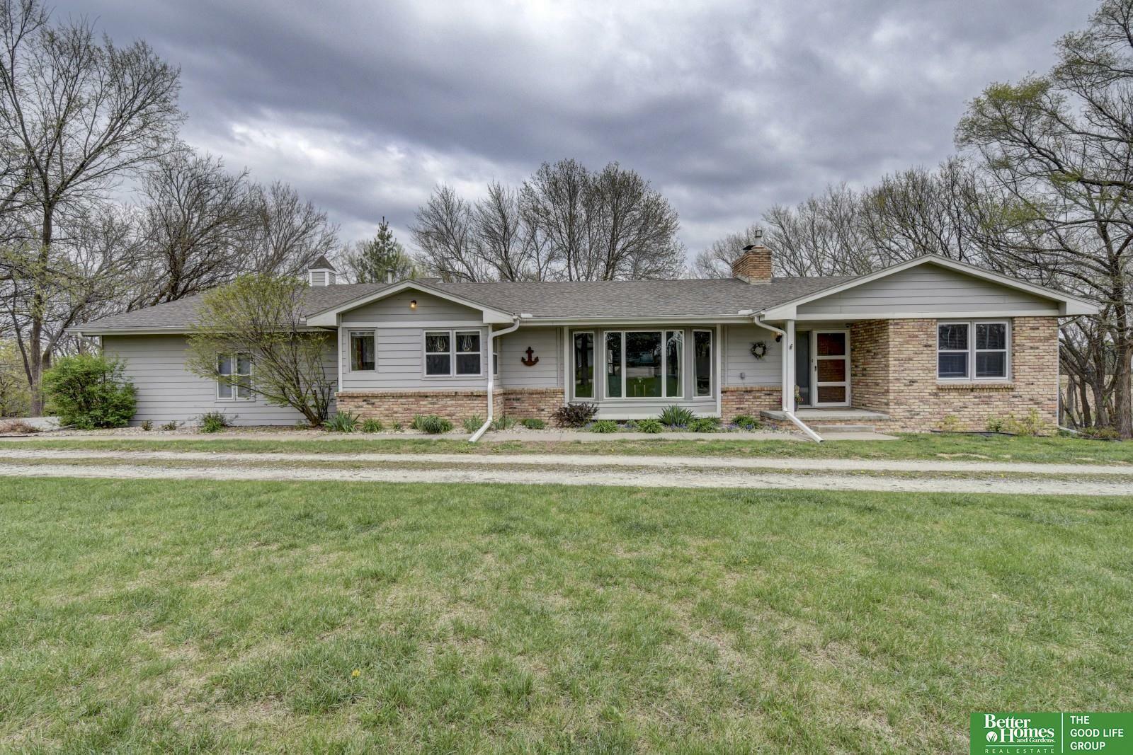 10032 Kings Drive  Omaha NE 68142 photo