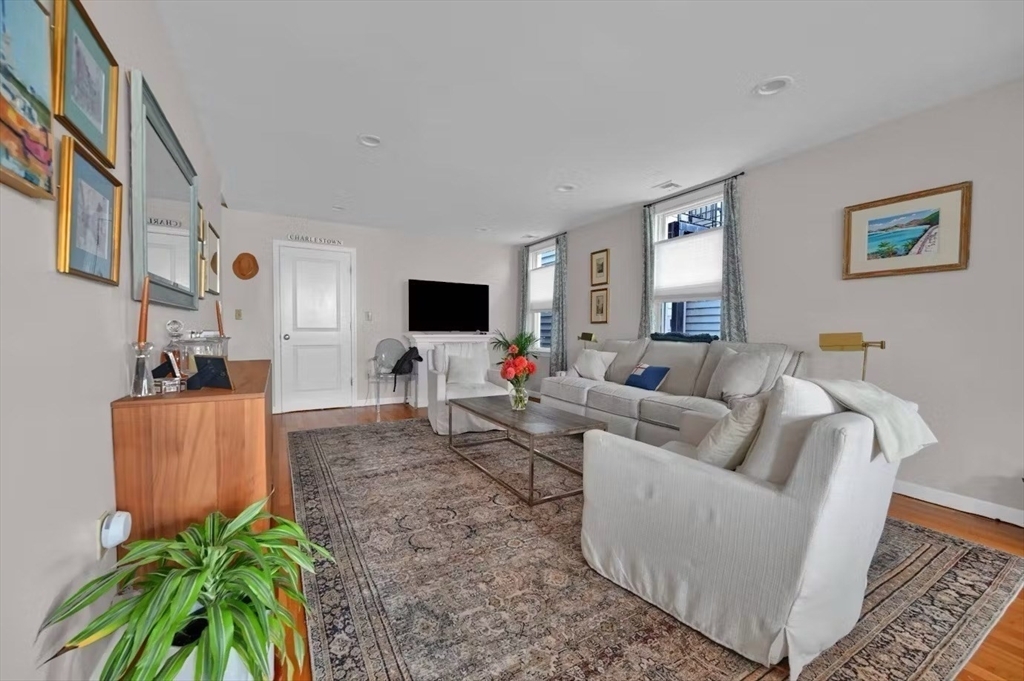 Property Photo:  28 Monument St 2  MA 02129 