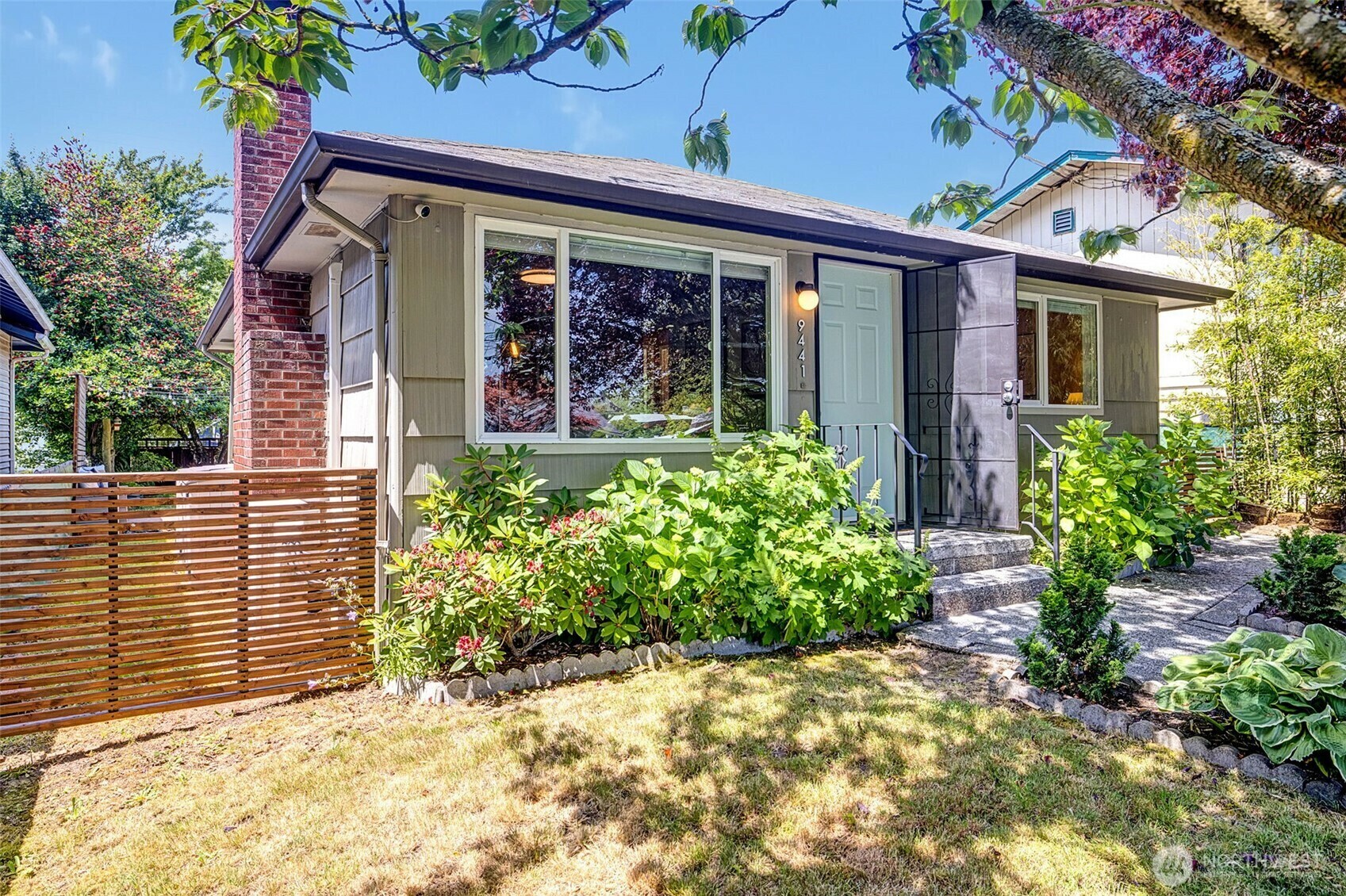 Property Photo: 9441 18th Avenue SW WA 98106