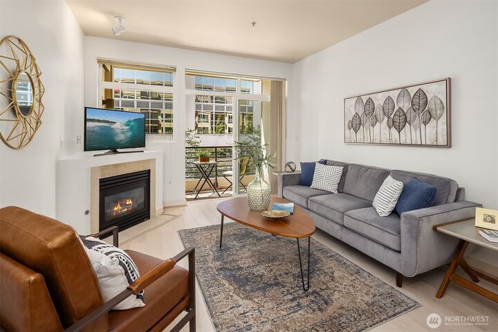 300  110th Avenue NE 303  Bellevue WA 98004 photo