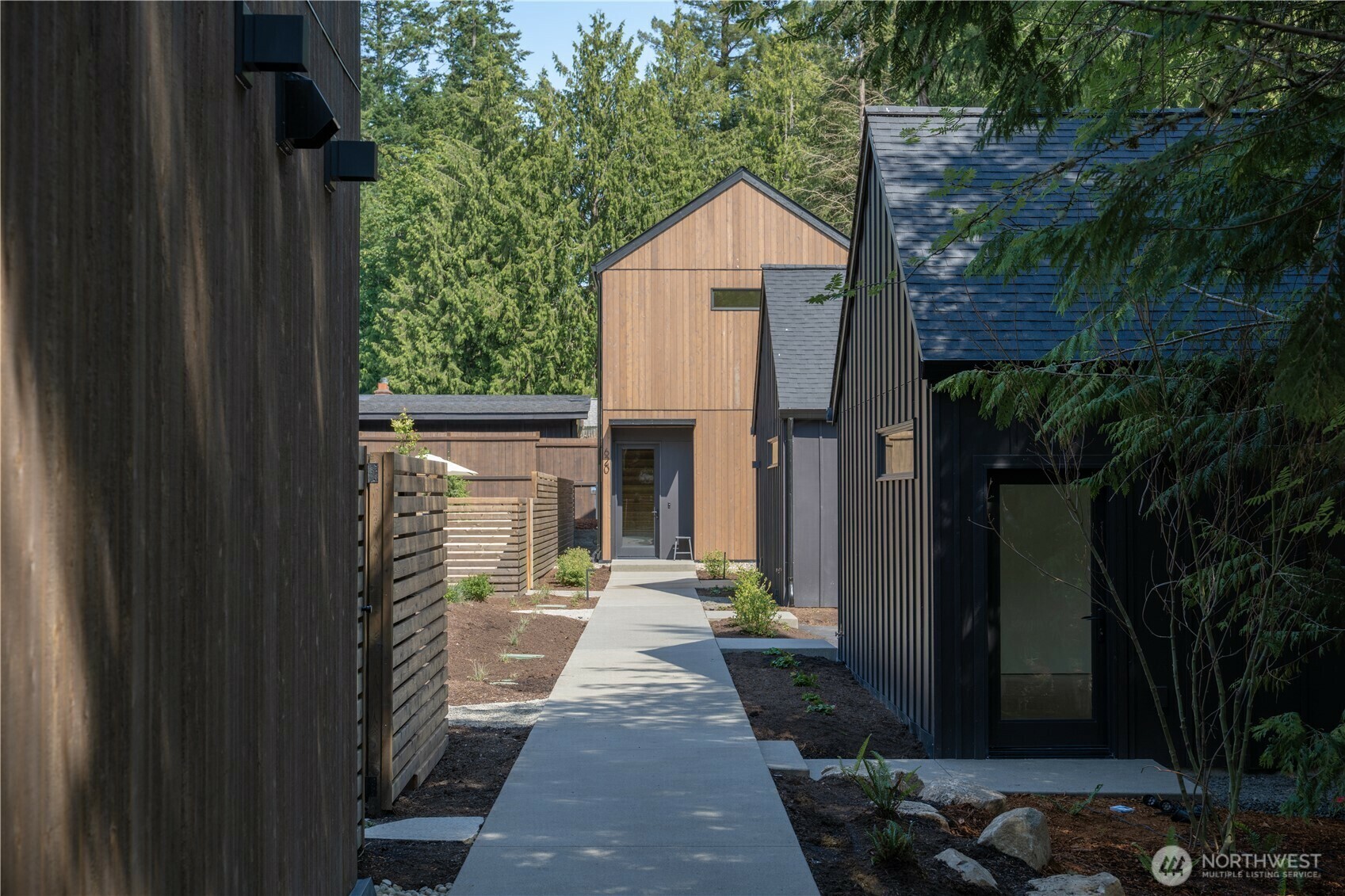 Property Photo: 580 Park Avenue NE WA 98110