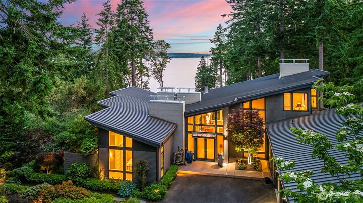 Property Photo: 182 Island Boulevard WA 98333