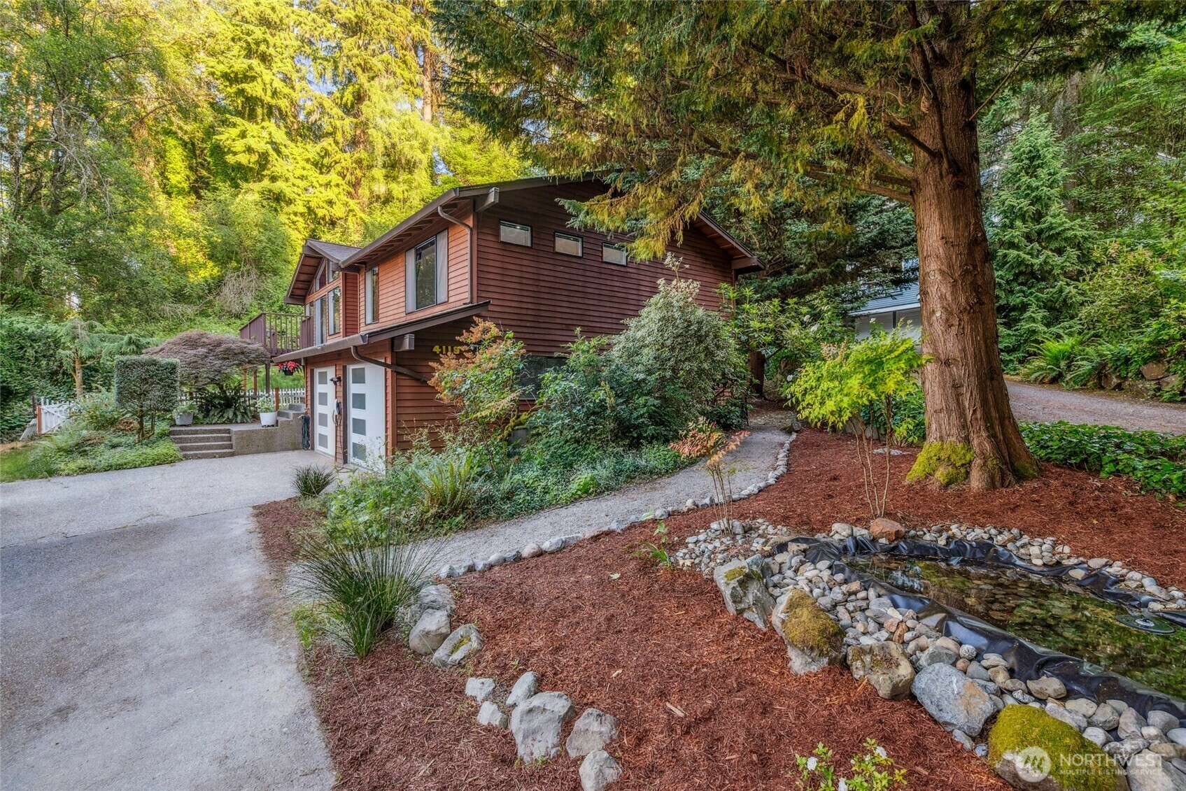 Property Photo: 4119 NE 142nd Street WA 98125