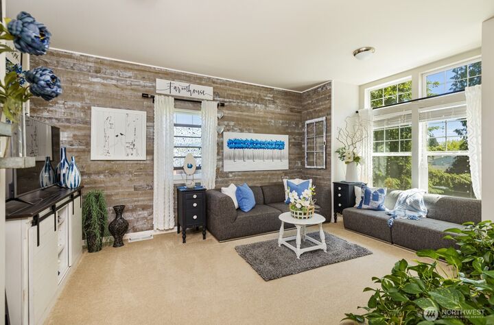 Property Photo:  226  Alnus Way  WA 98310 