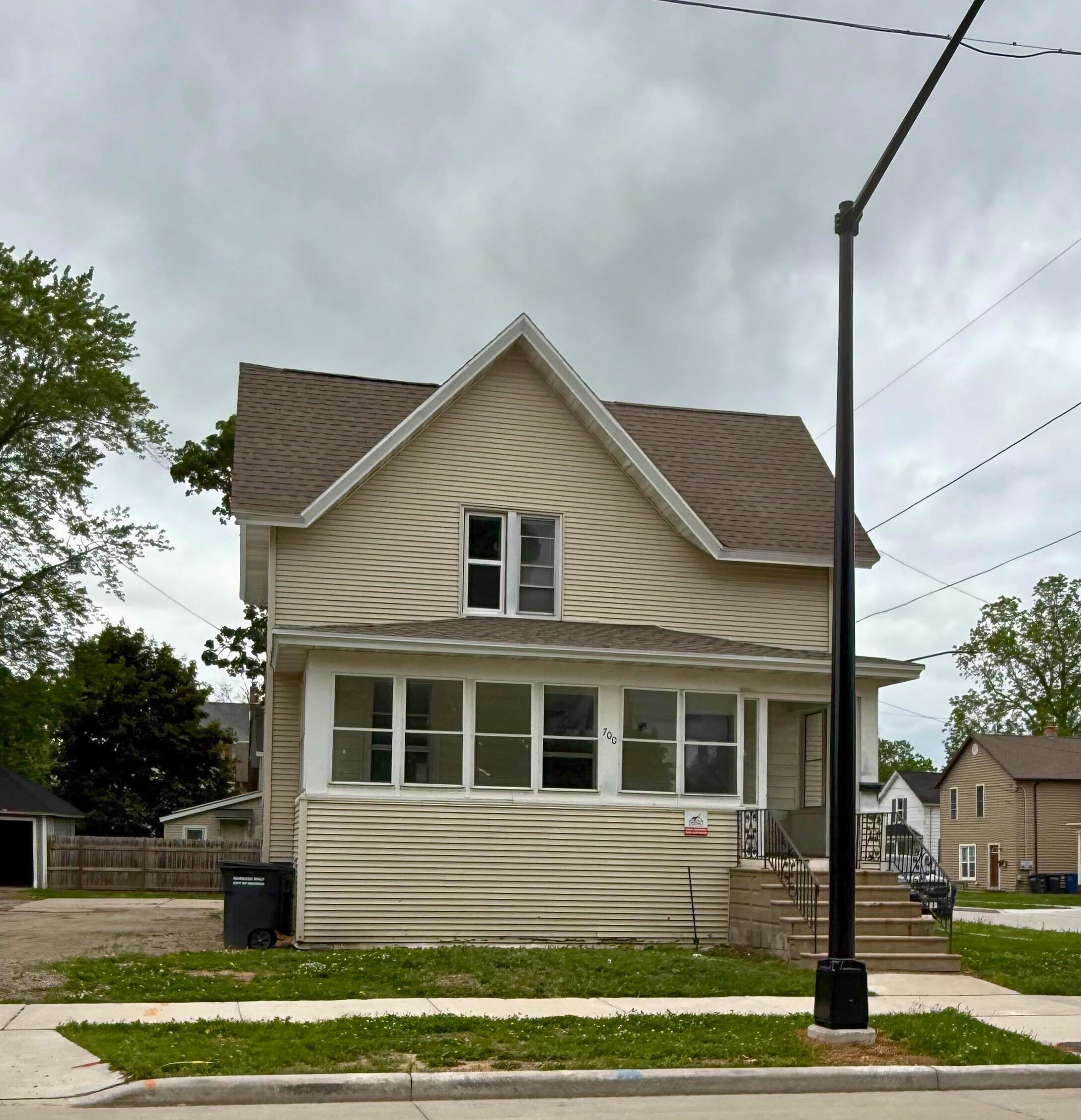 700 W Lincoln Avenue  Oshkosh WI 54901 photo
