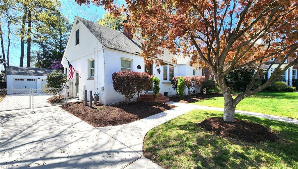 Property Photo: 1051 S Lexan Cres VA 23508