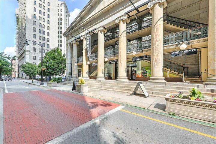 Property Photo:  65 Weybosset Street 202  RI 02903