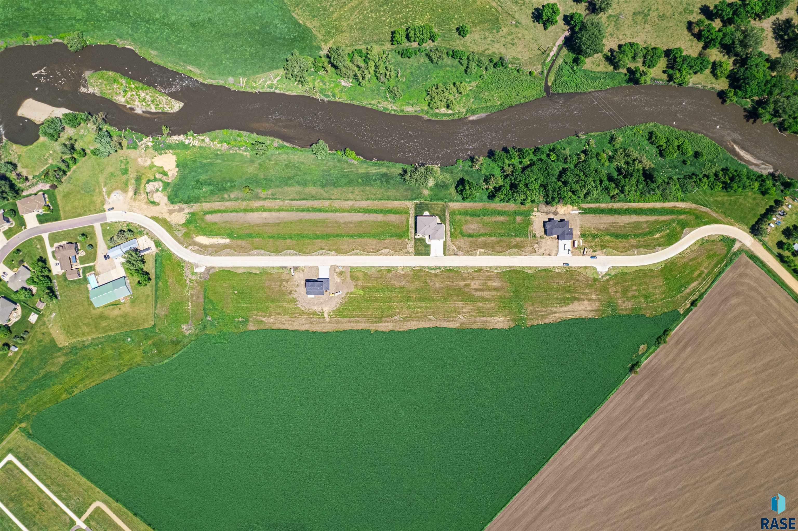 Property Photo: 600 Mill Pond Rd IA 51246