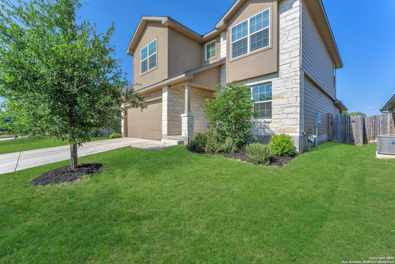 Property Photo: 195 Cuban Emerald TX 78253