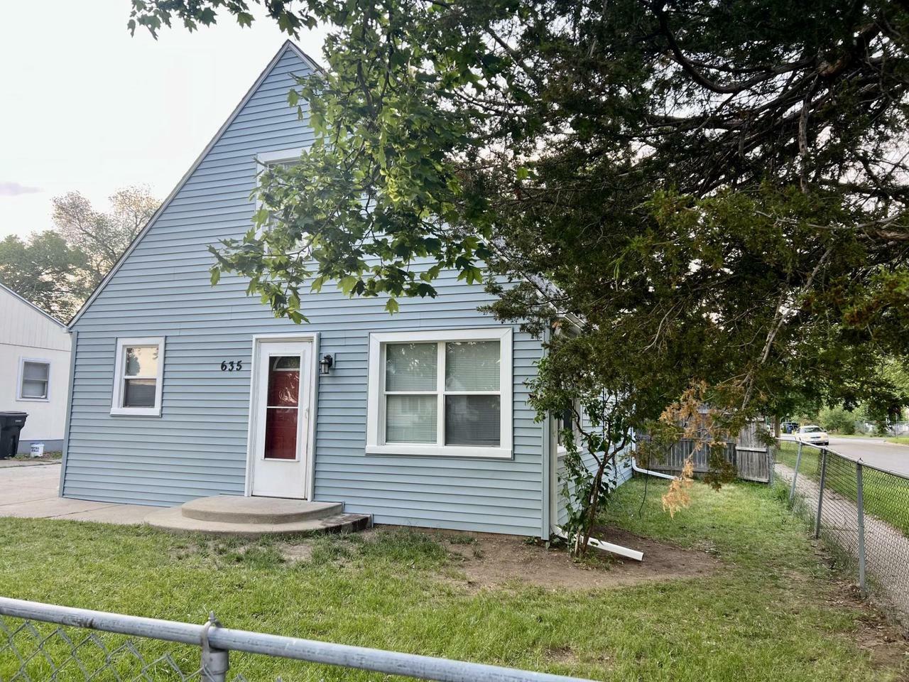 Property Photo: 635 Newfield Drive WI 53511