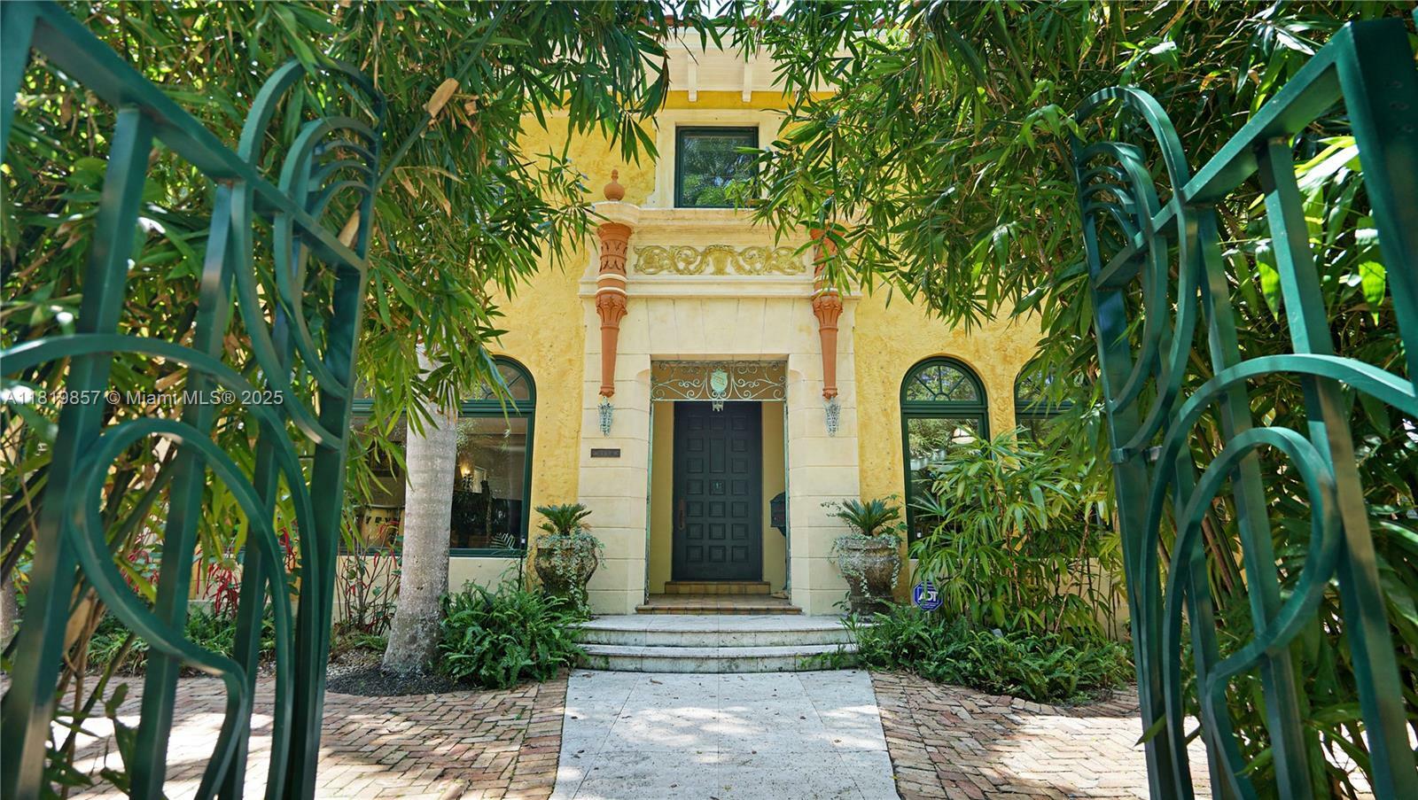 Property Photo: 2050 Alton Rd FL 33140
