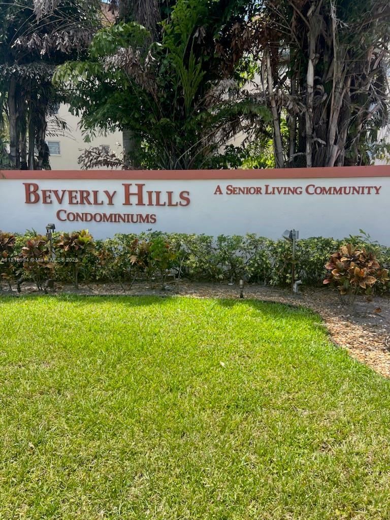 Property Photo: 5300 Washington St U305 FL 33021