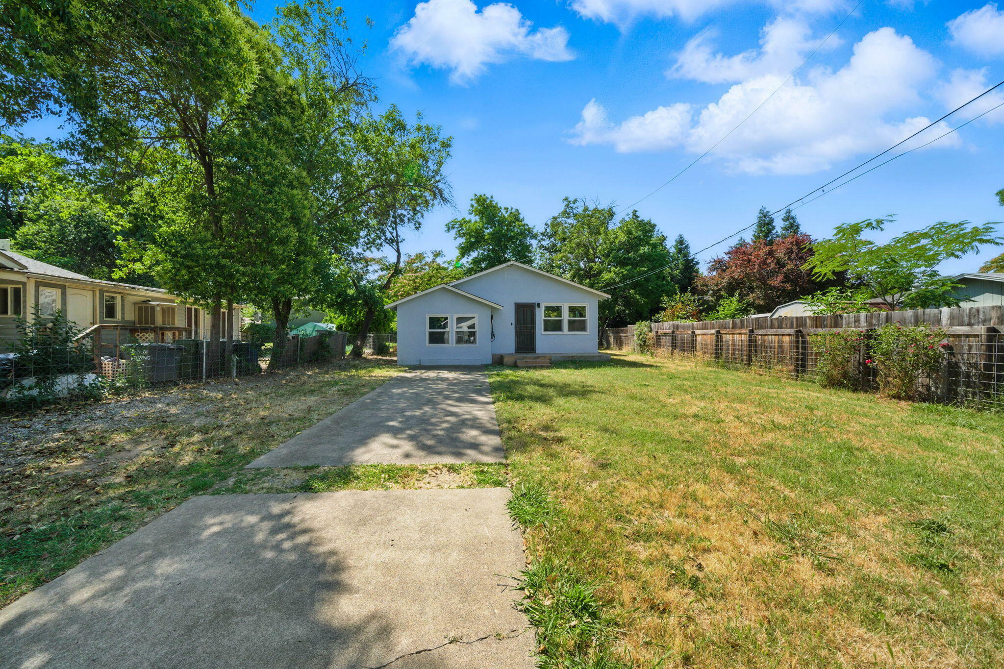 Property Photo: 2122 Grape Avenue CA 96001