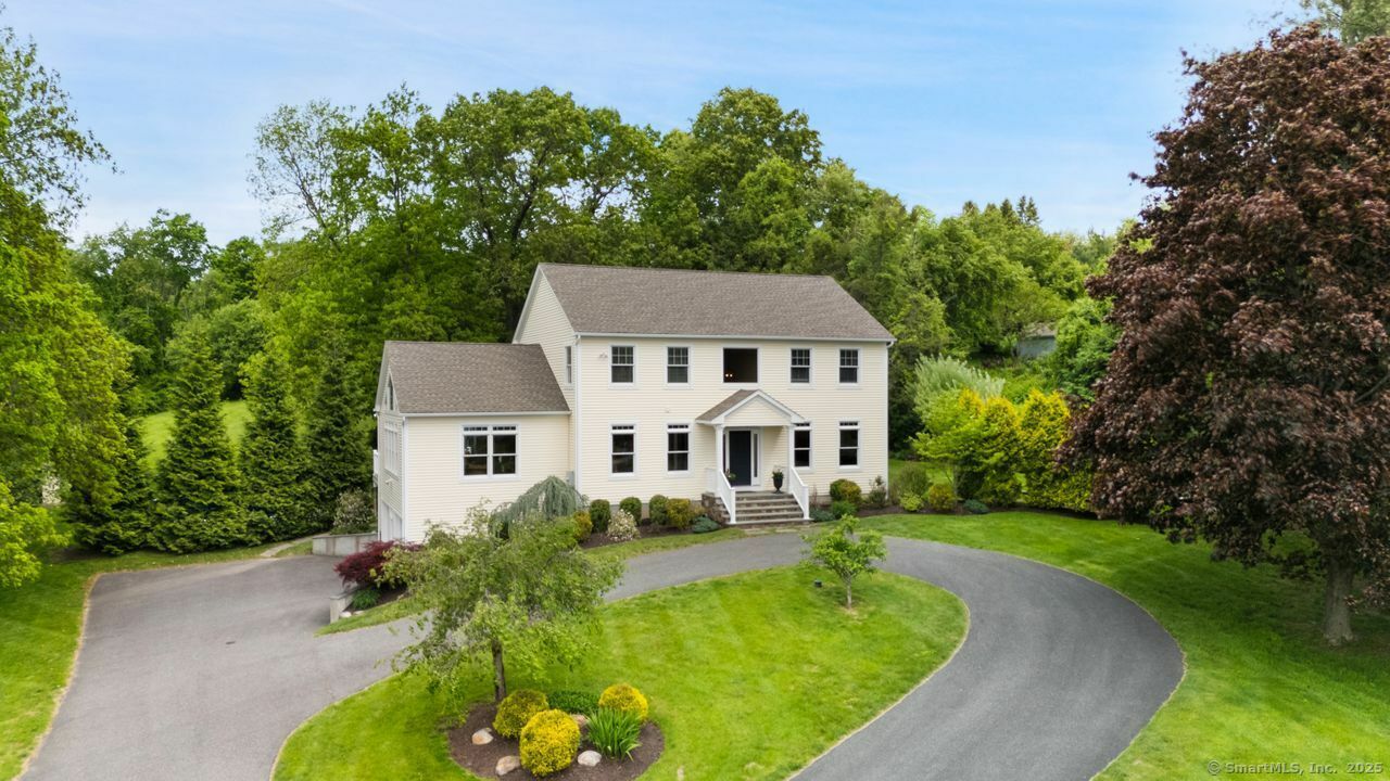 8 Meadowview Drive  Brookfield CT 06804 photo