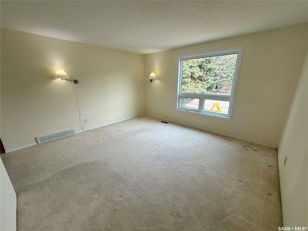 Property Photo: 368 Birch Crescent SK S7M 2N7
