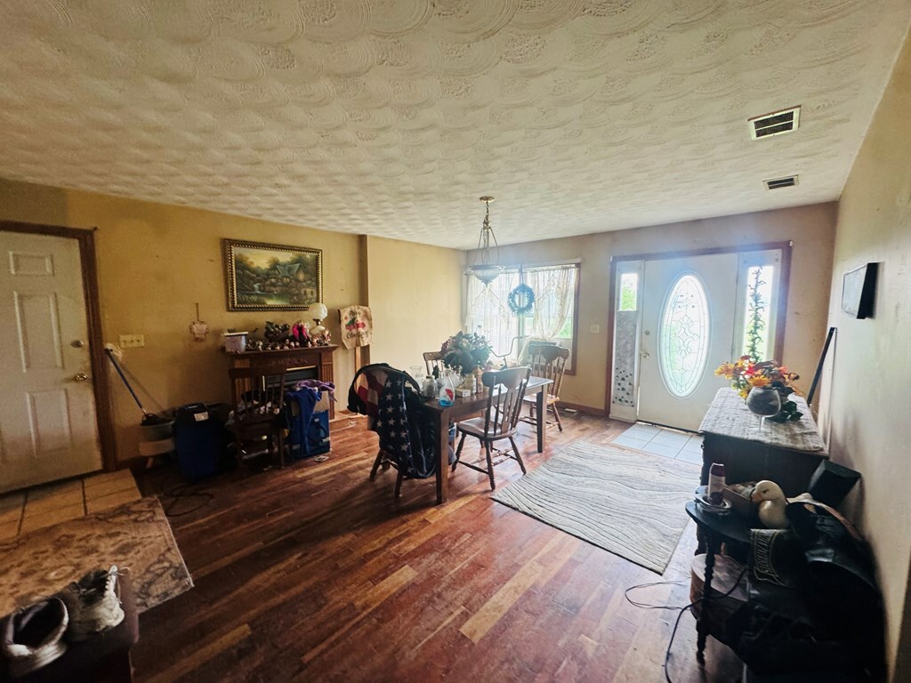 Property Photo: 10462 Greathouse Road OH 45697