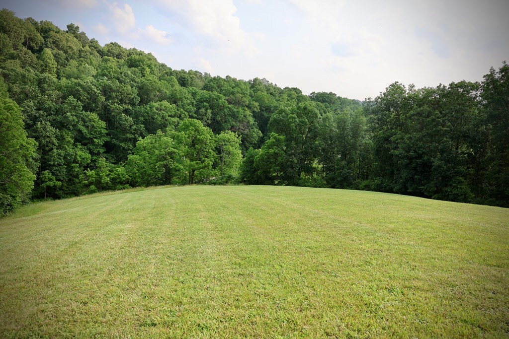 Property Photo: 72565 Cottrill Road, Radcliff OH 45695