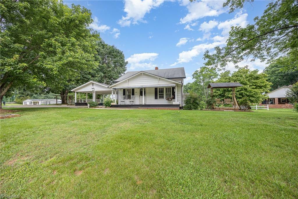 Property Photo: 1008 Nc Highway 704 W NC 27022