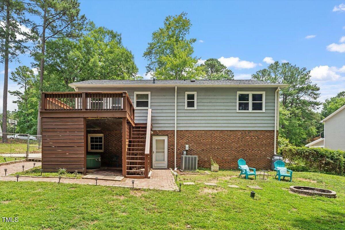 Property Photo: 105 Otter Drive NC 27513
