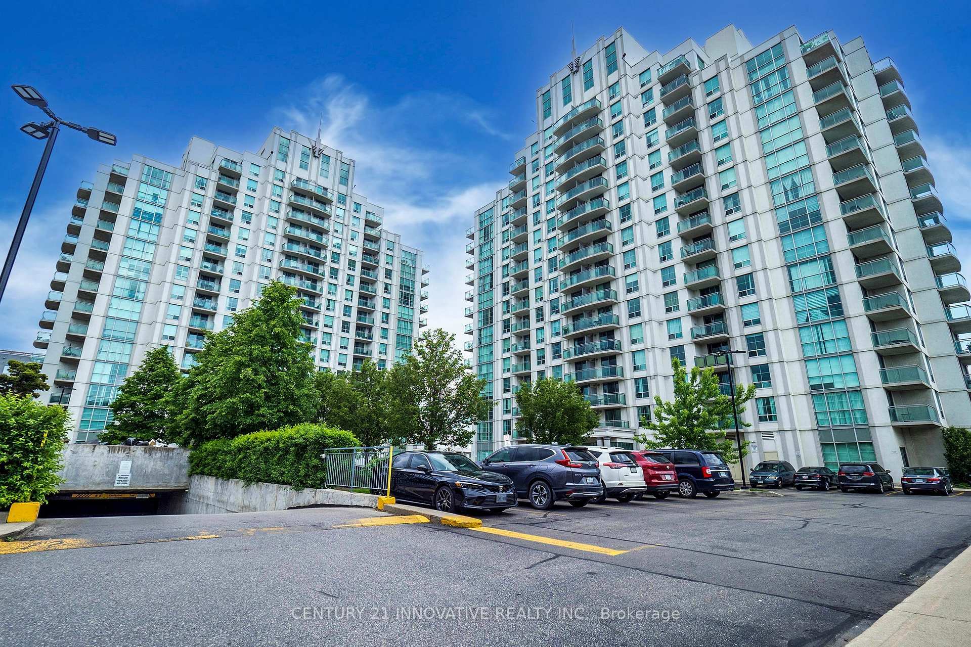 Photo de la propriété: 8 Rosebank Drive 1B ON M1B 5Z3