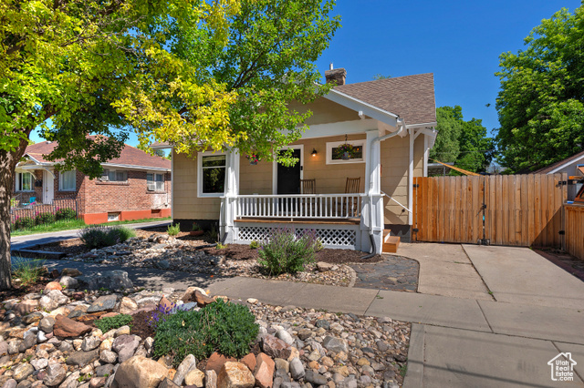 Property Photo: 271 E Kensington Ave S UT 84115
