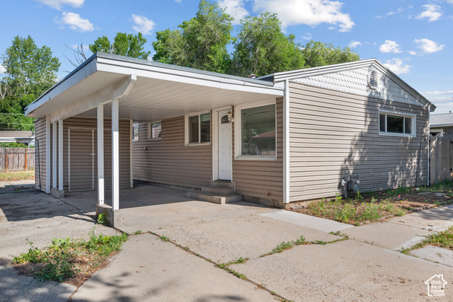 Property Photo: 1866 E Village Rd S UT 84121
