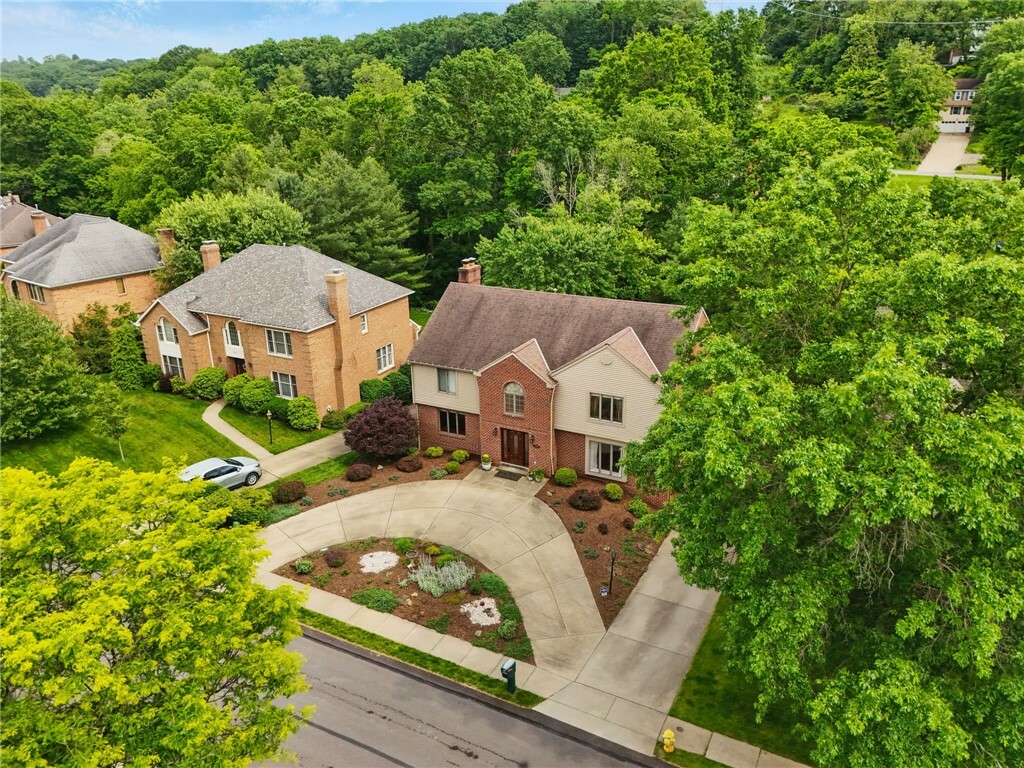 Property Photo: 2599 Rossmoor Dr PA 15241