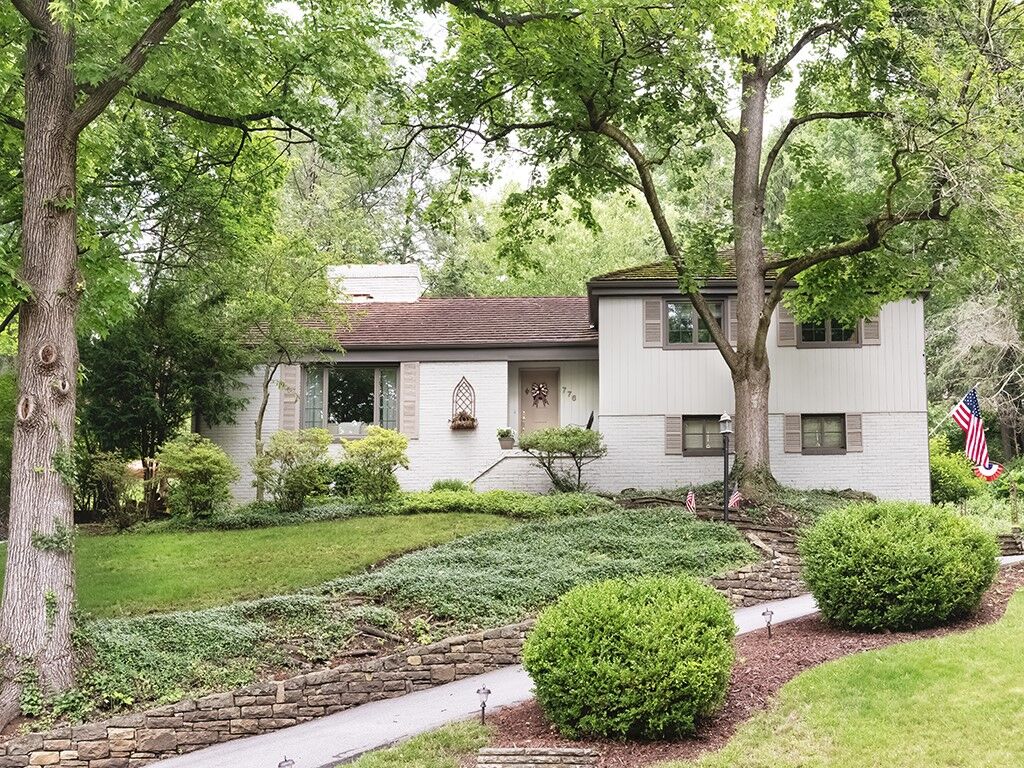 Property Photo:  776 Elm Spring Rd  PA 15243 
