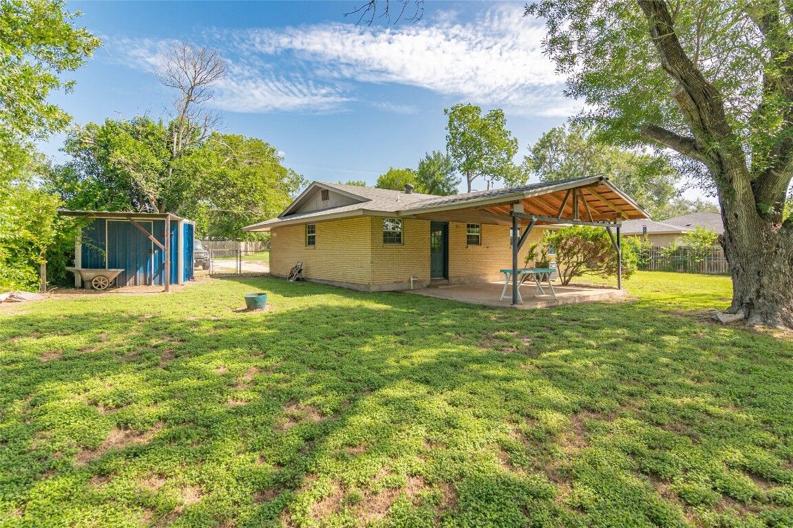 Property Photo:  133 Country Acres Drive  TX 78155 