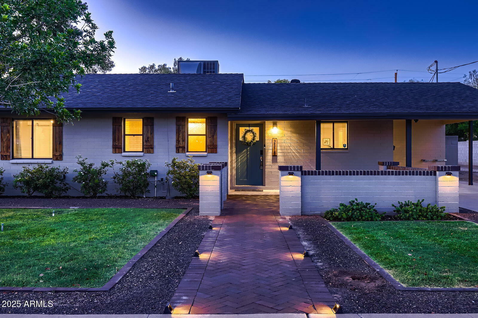Property Photo:  2518 E Flower Street E  AZ 85016 