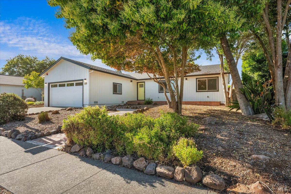 Property Photo: 1817 Fenwick Place CA 95401