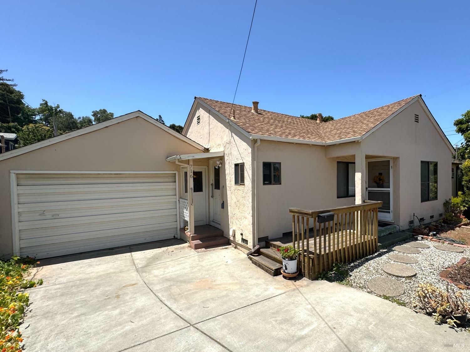 Property Photo: 716 Mountain View Avenue CA 94952