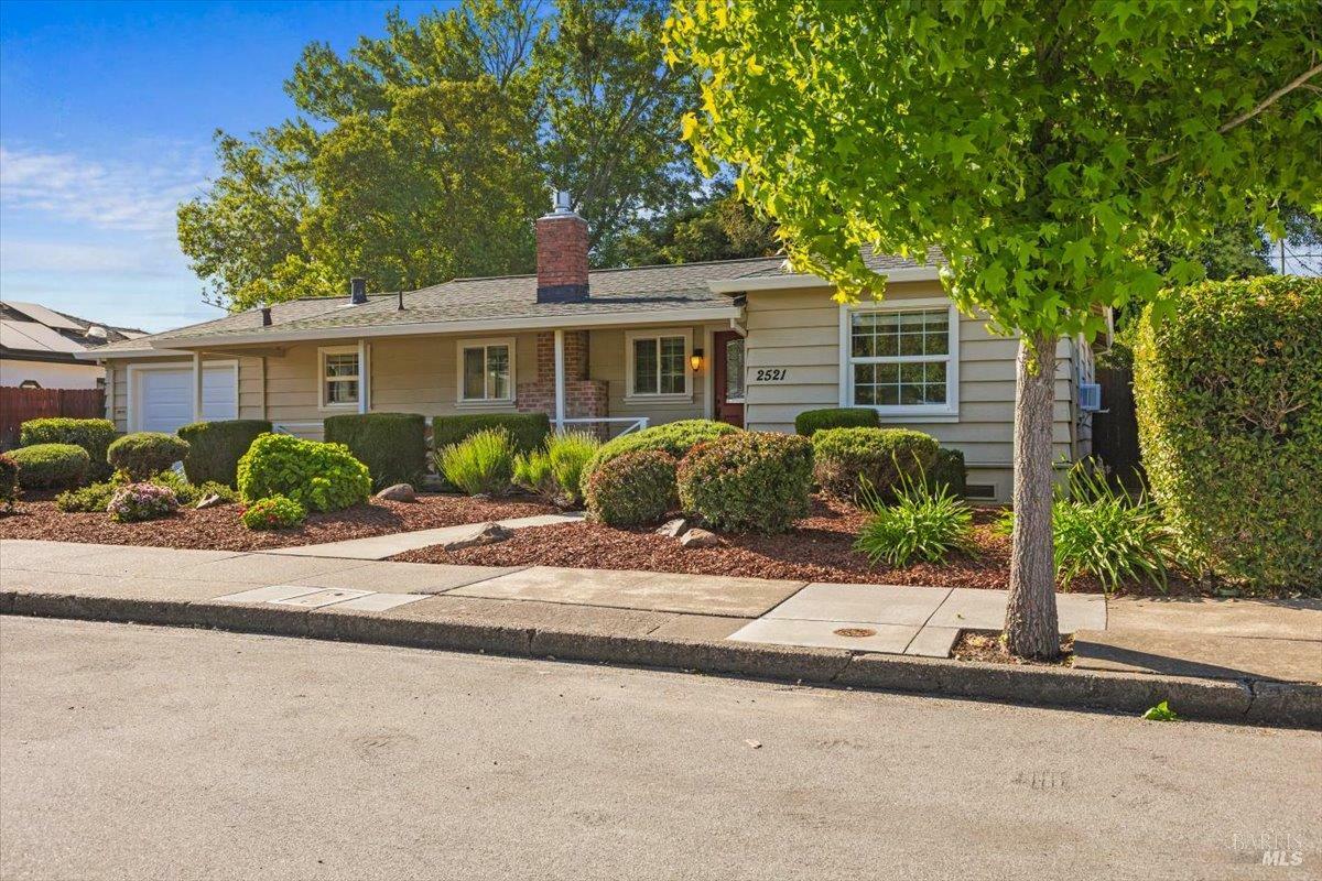 Property Photo: 2521 Valley Center Drive CA 95405