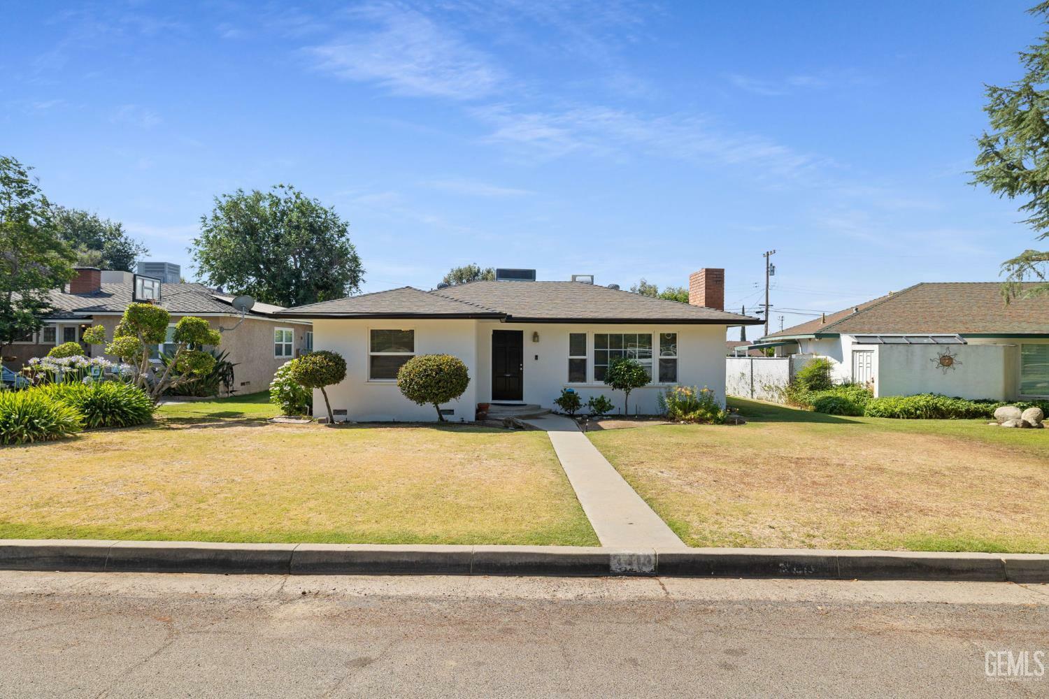 3413 La Cresta Drive  Bakersfield CA 93305 photo