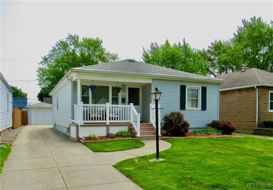 Property Photo:  173 Wellington Avenue  NY 14223 