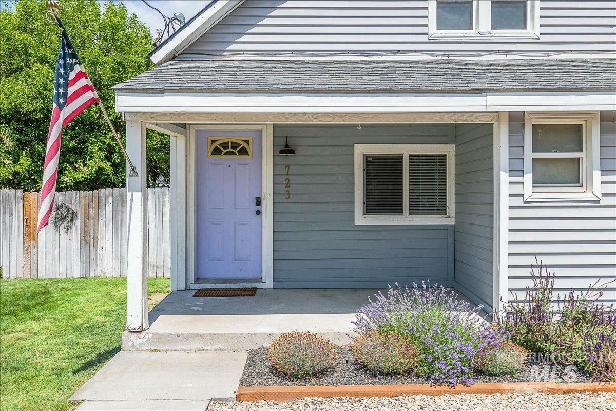 Property Photo: 723 4th Ave N ID 83687-3003