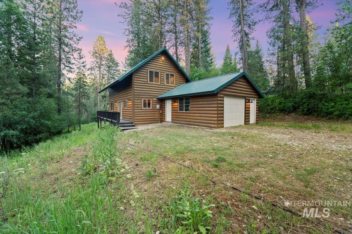 Property Photo: 5 Huckleberry Rd. ID 83622