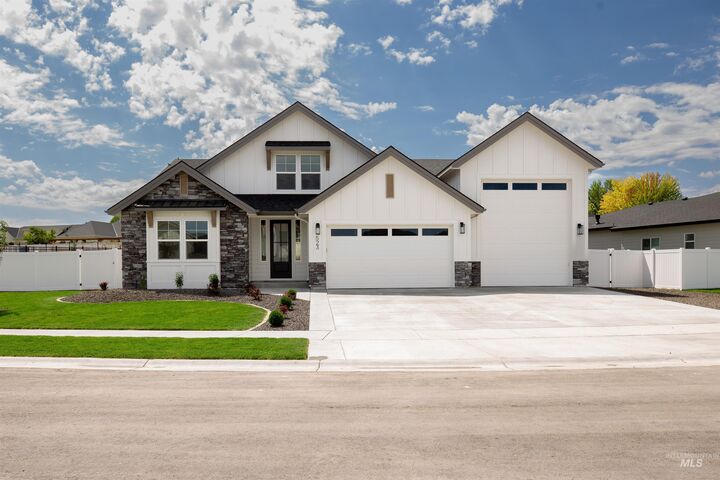 523 E Jarvis Ct.  Meridian ID 83642 photo