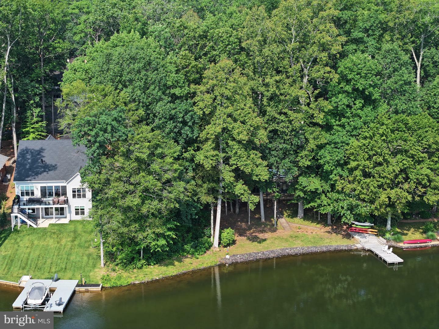Property Photo: 121 Hillside Drive VA 22508