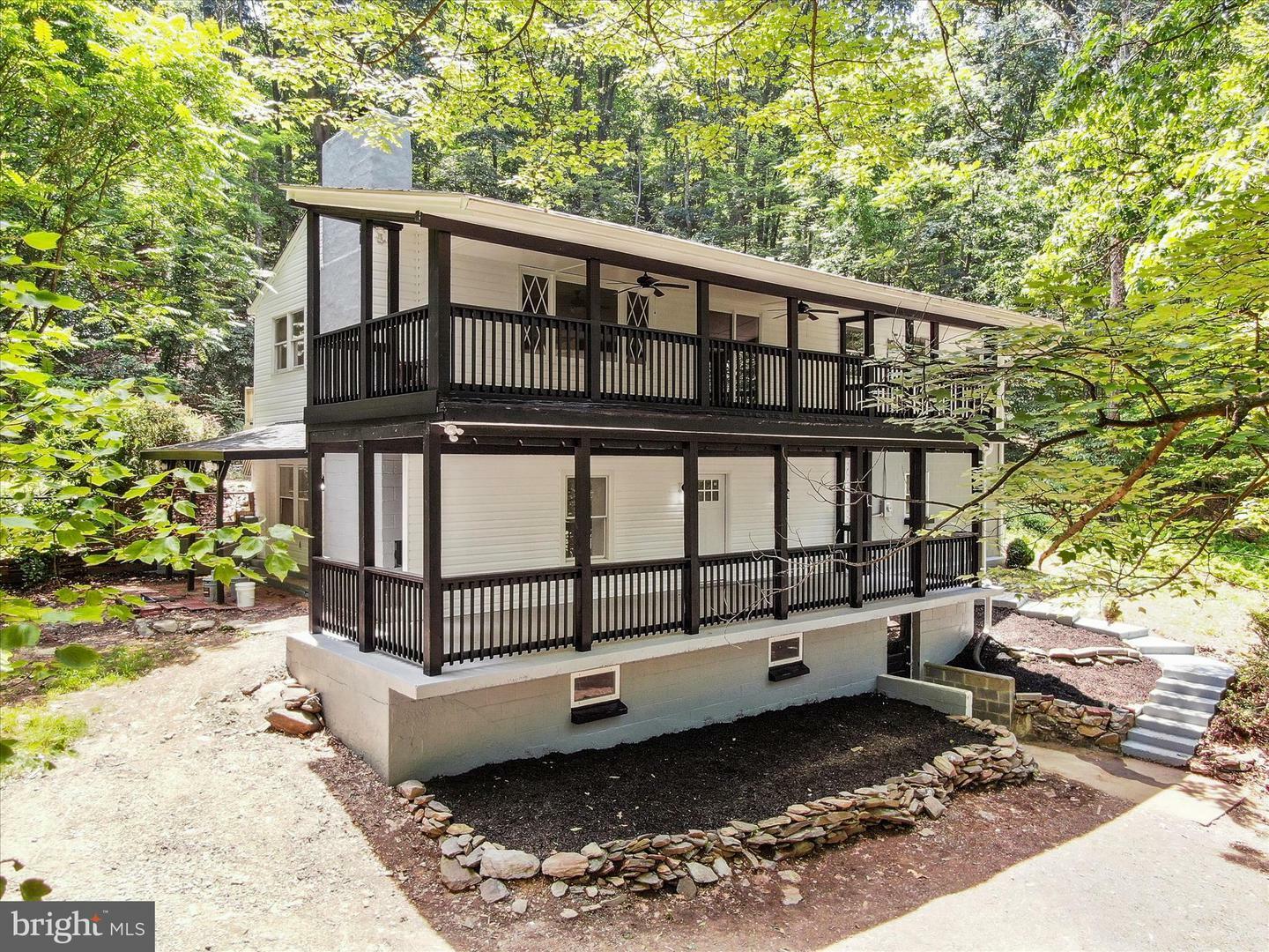 Property Photo: 502 Windsong Road WV 25425