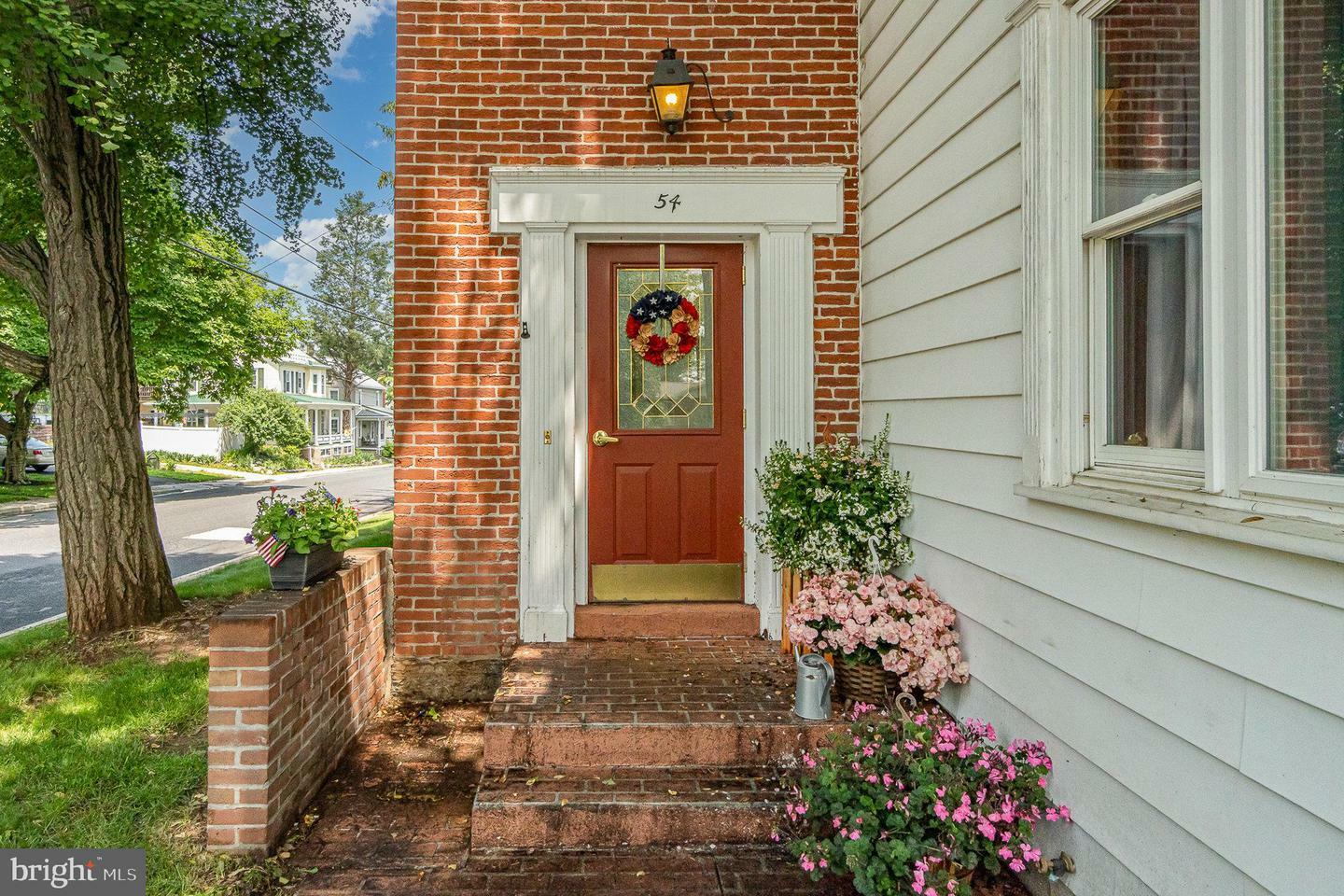 Property Photo: 54 S High Street PA 17303