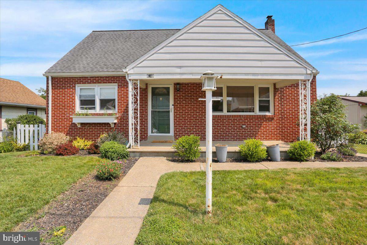 Property Photo: 1326 Columbia Avenue PA 19607