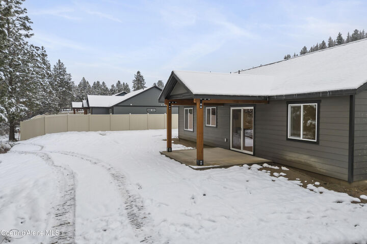 Property Photo:  910 E Valley St S  ID 83822 