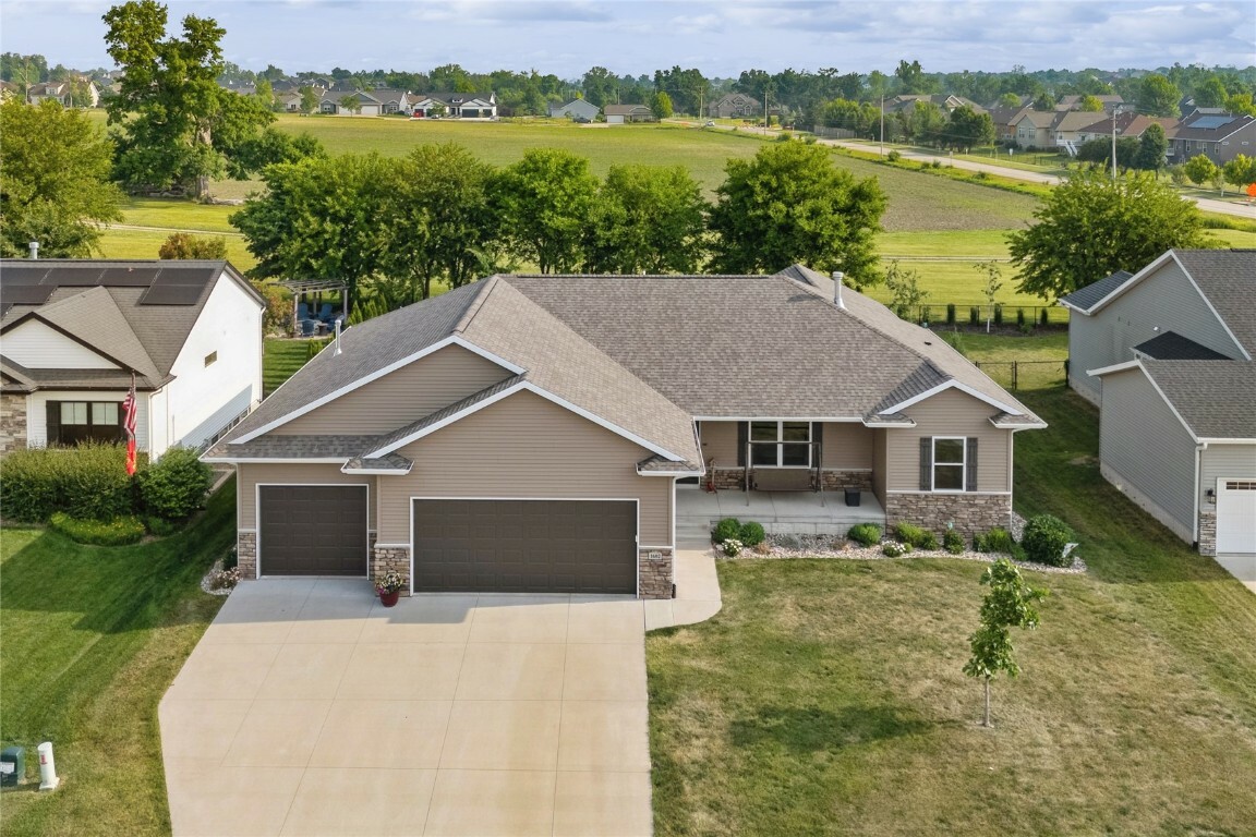 Property Photo: 1602 Bridge Creek Court IA 52302