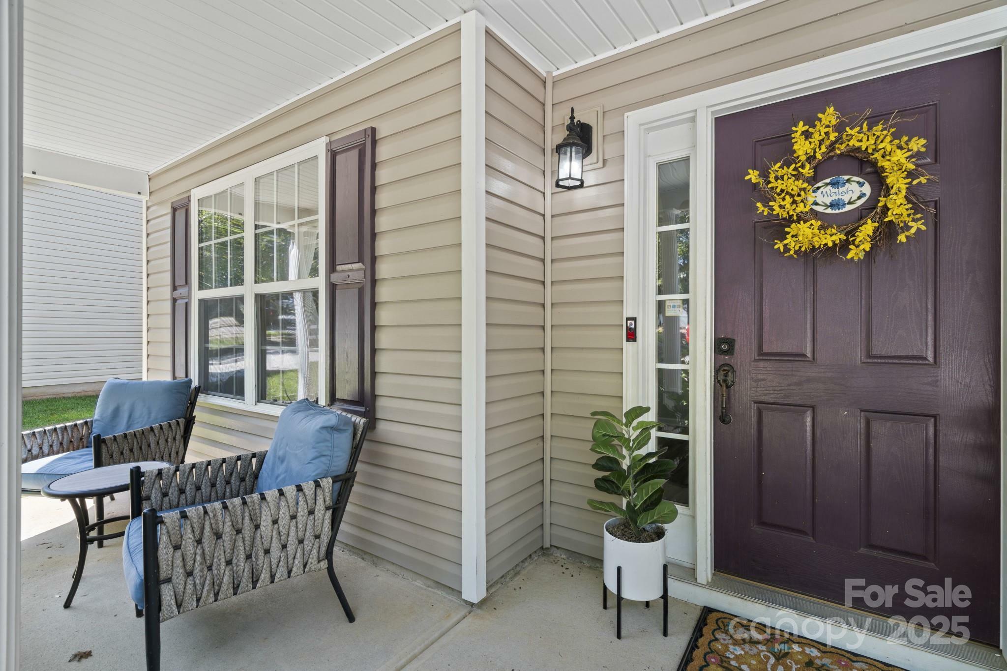 Property Photo:  19010 Oakhurst Boulevard  NC 28031 