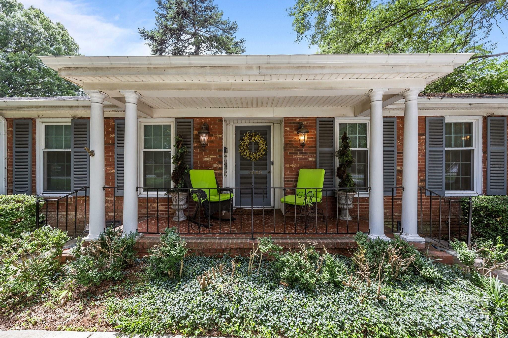 Property Photo: 5640 Sharon Road NC 28210